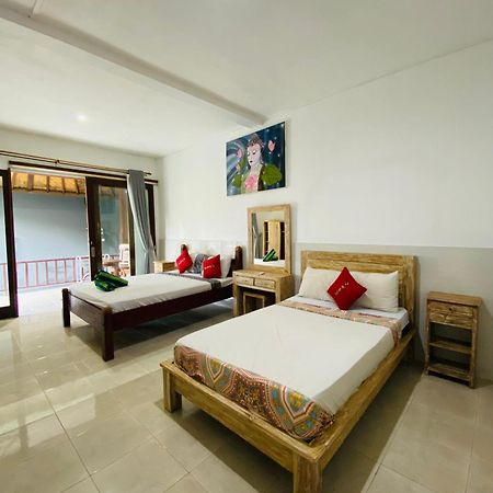 Coconut Beach Bungalows & Warung 2 Amed Extérieur photo