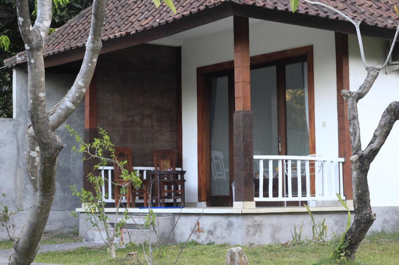 Coconut Beach Bungalows & Warung 2 Amed Extérieur photo