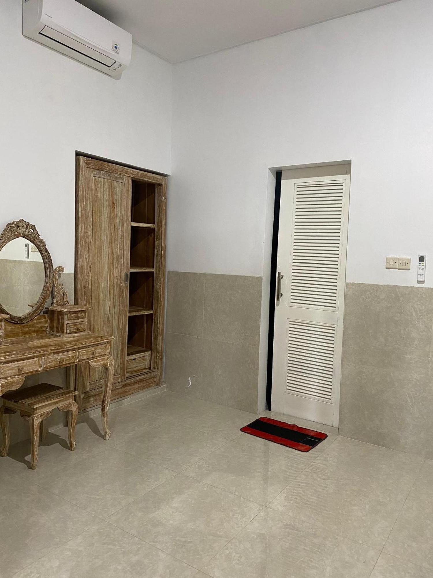 Coconut Beach Bungalows & Warung 2 Amed Extérieur photo